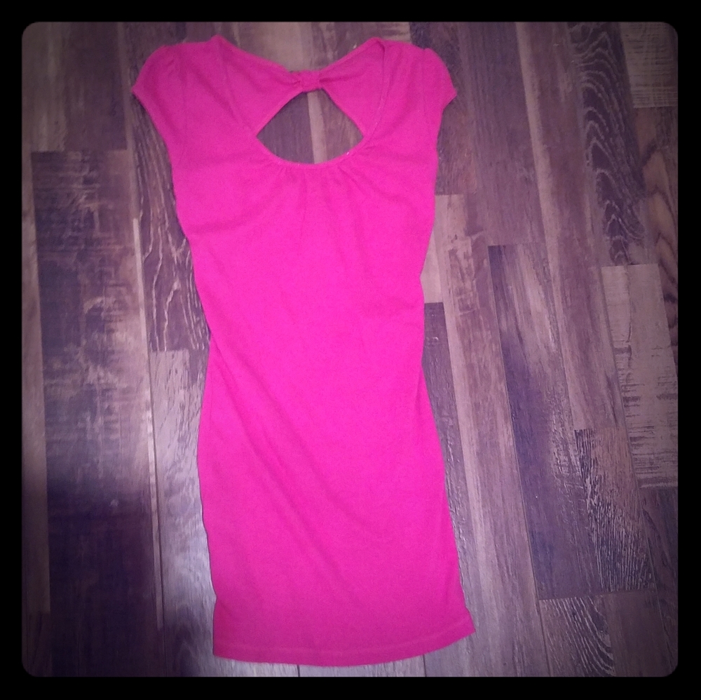 ❤3/$20❤ pink express sexy basic tee
